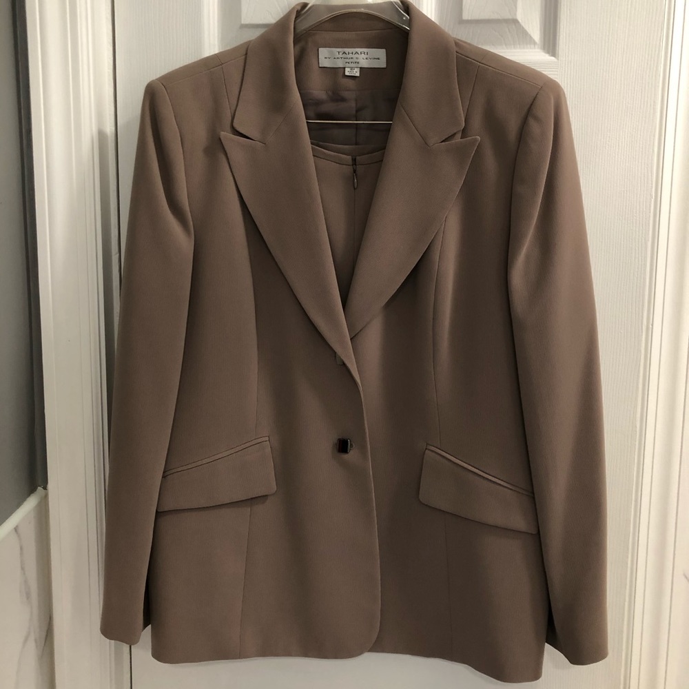 Tahari suit jacket and skirt business attire